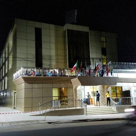 Mbayaville Hotel Douala Eksteriør billede