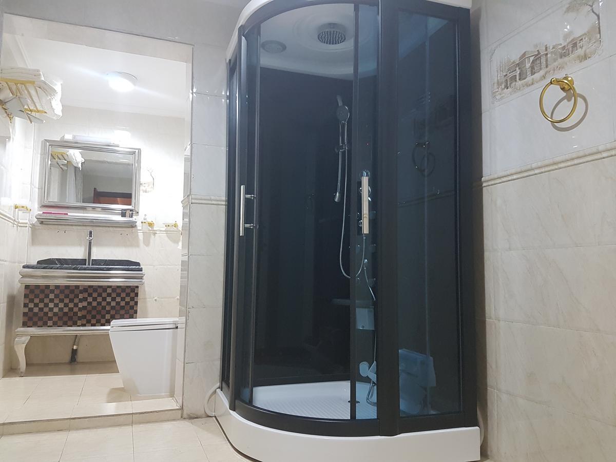 Mbayaville Hotel Douala Eksteriør billede