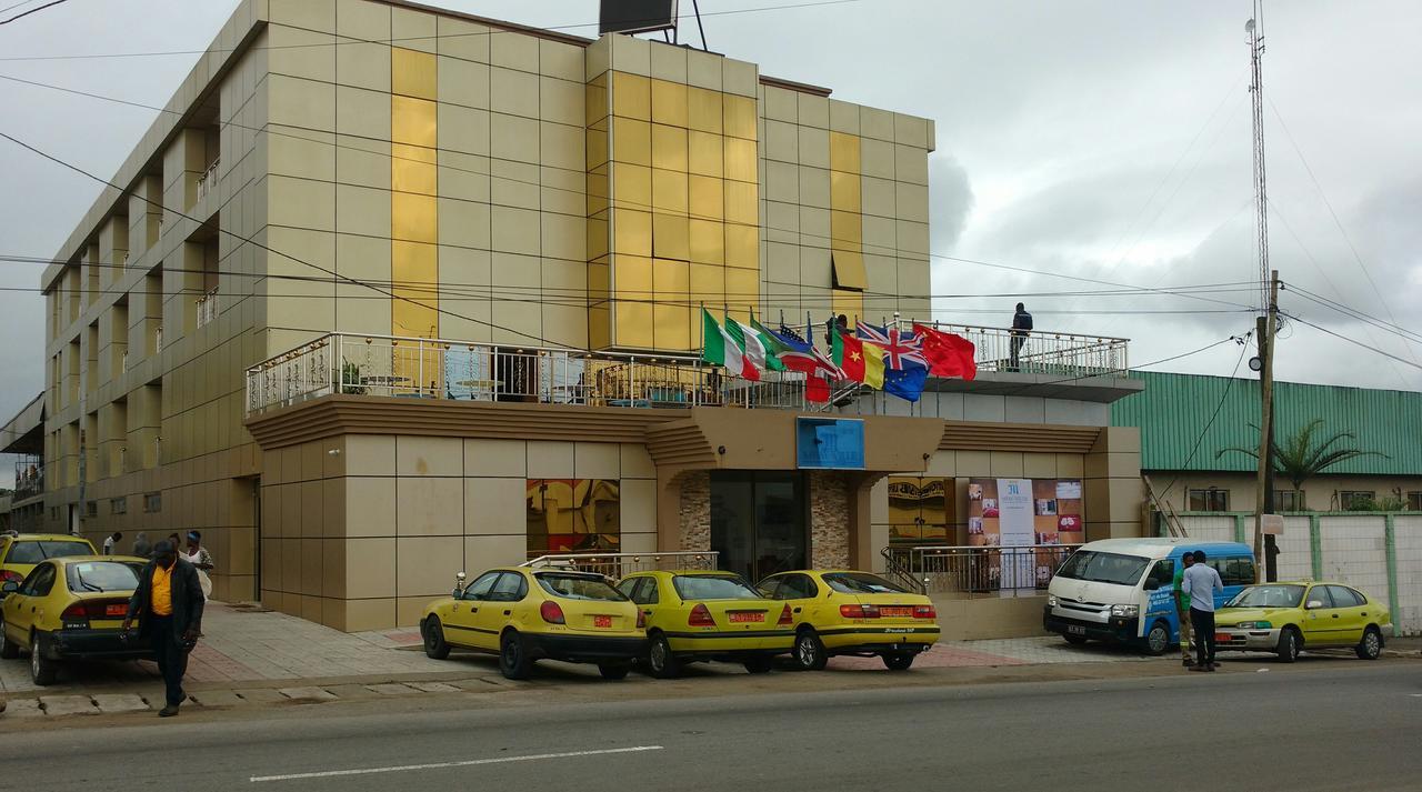 Mbayaville Hotel Douala Eksteriør billede